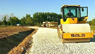 Отсыпка дороги в Бирске от 2Землекопа-Брк от 934 руб. за метр